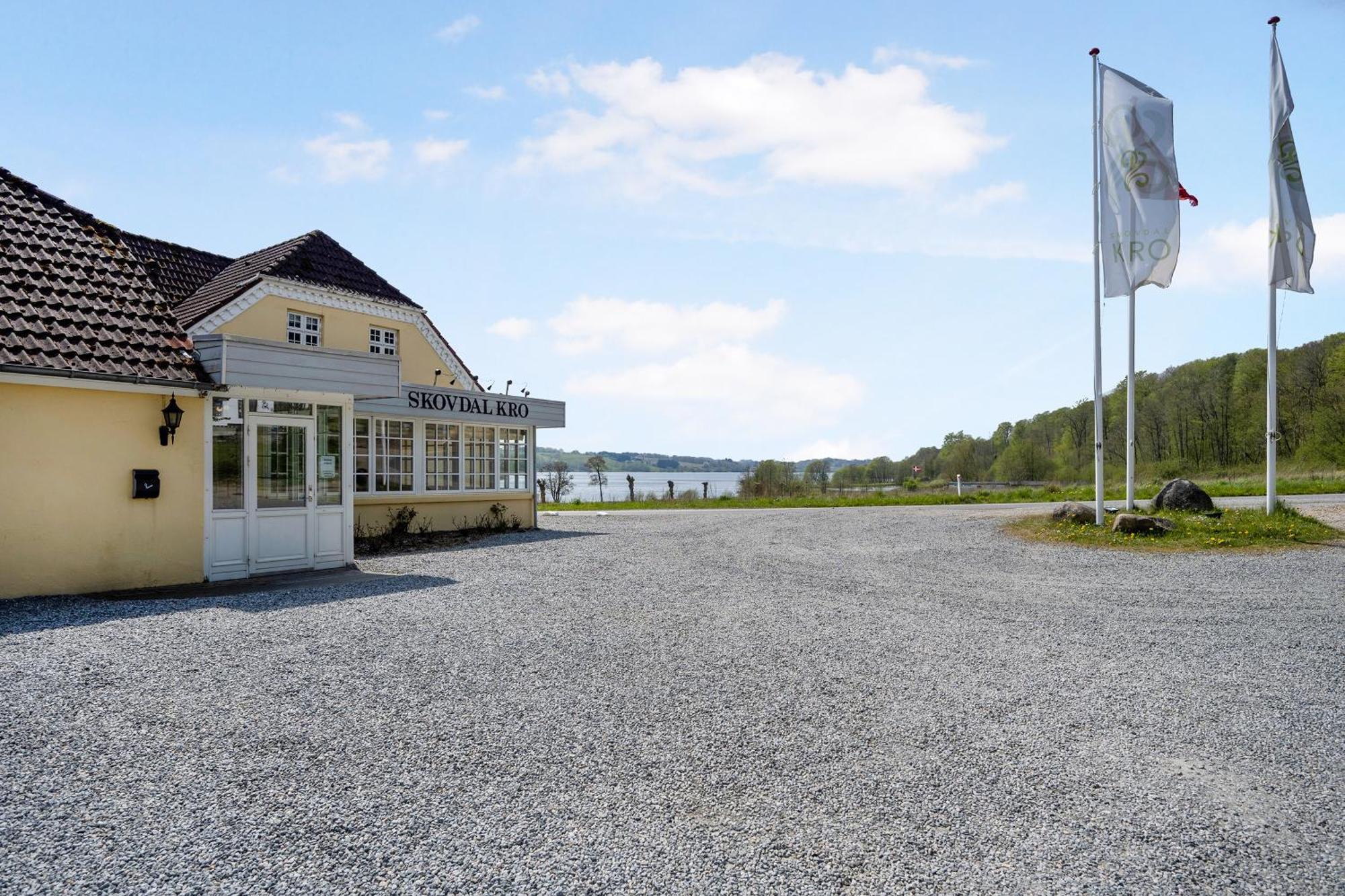 Skovdal Kro Jelling Екстериор снимка