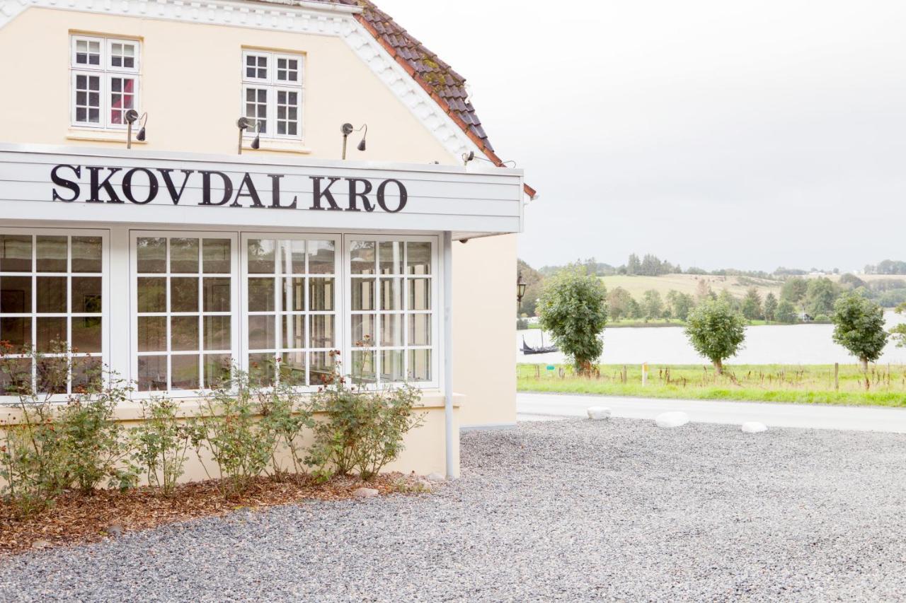 Skovdal Kro Jelling Екстериор снимка